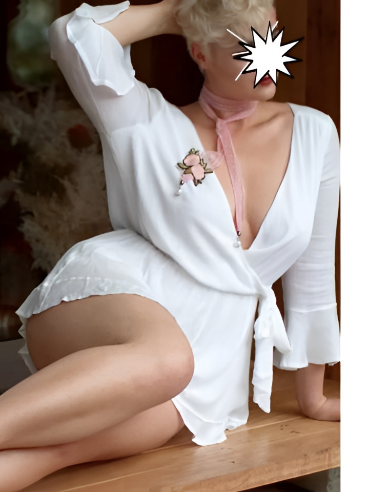 Эмма привлекательная девушка из Калязина цена от 1500 руб