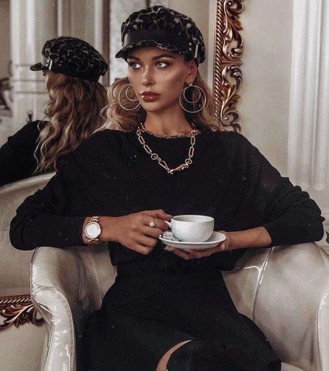 Яна привлекательная девушка из Калязина цена от 3500 руб