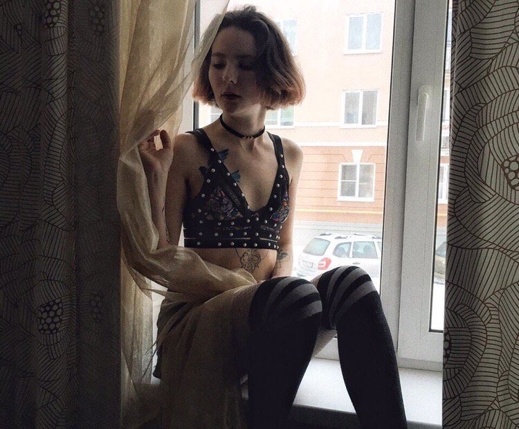 ОЛЬГА привлекательная девушка из Калязина цена от 3000 руб