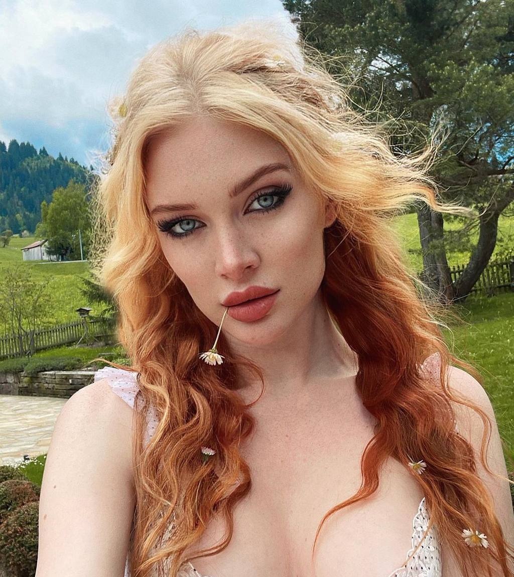 Даша привлекательная девушка из Калязина цена от 3000 руб